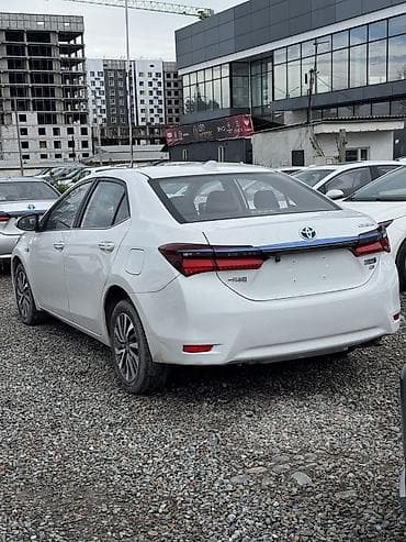 Toyota: Toyota Corolla: 2020 г., 1.8 л, Робот, Гибрид, Седан — 5