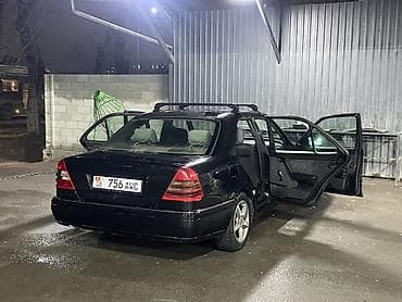 b class: Mercedes-Benz C-Class: 1995 г., 1.8 л, Ручные, Бензин, Седан — 3
