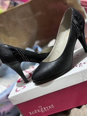 Айымдардын бут кийими: Отдам даром женскую обувь — набор из 4 пар на каблуке/платформе. 1) — 1