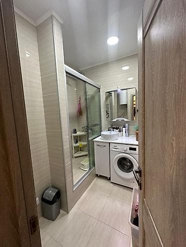 караа: 1 бөлмө, Менчик ээси, Чогуу жашоосу жок, Жарым -жартылай эмереги бар — 8