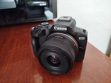 Продаю Canon R50 + RF-S 18-45. Почти как новая. Купил год назад, не