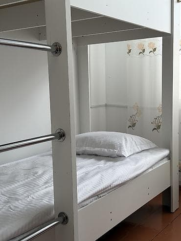 квартиры и коттеджи на иссык куле купить: Койко-место, DUBLIN Каракол — 4