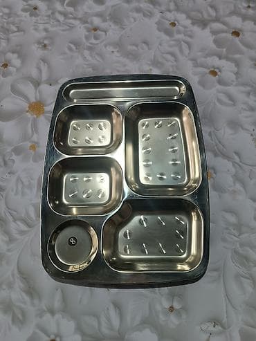 Многоразовый разделённый поднос из нержавеющей стали - Материал