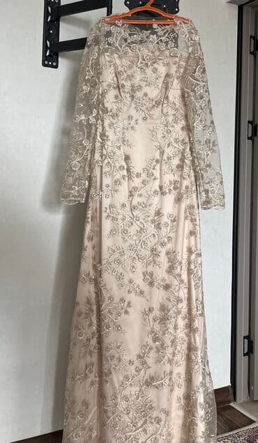 вечернее платье очень красивое: Шикарное платье,индивидуальный пошив 😍надевала 1 раз — 1