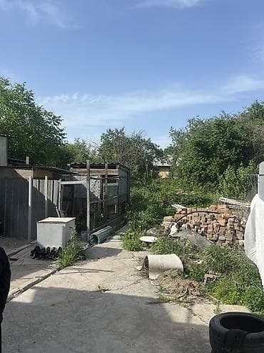 СРОЧНО Продаётся участок 8,7соток с домом Имеются центральные — 2