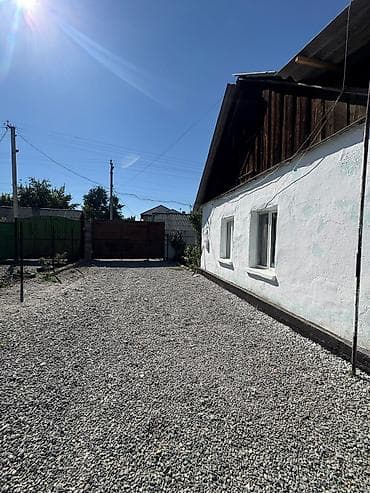 фучика 18 а: Продается пол дома в с Первомайское по улице Ленина Участок: 9 соток — 7