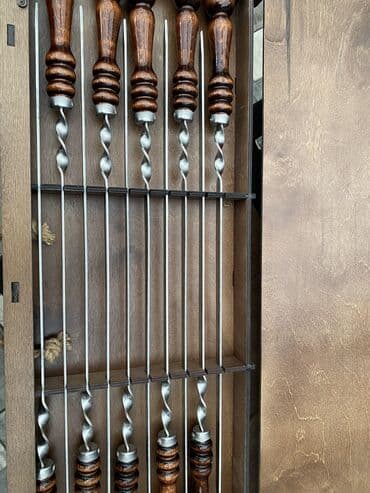 электро шашлычник: Шампура в наличии. Цена 3800 сом Идеальный подарок — 3