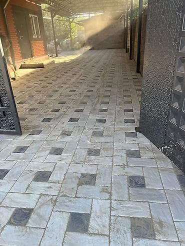 Дом и сад: Услуги по укладке тротуарной плитки для создания долговечных и — 7