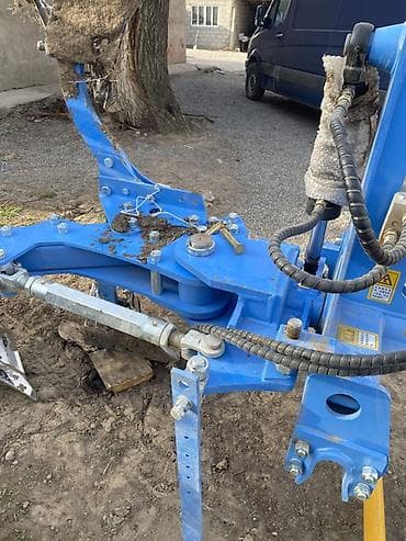 Оборотный навесной плуг для трактора - Количество корпусов: 4