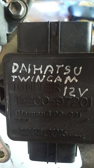 daihats: Daihatsu коммутатор двигатель 1.0 2004 год дроссельная заслонка — 1