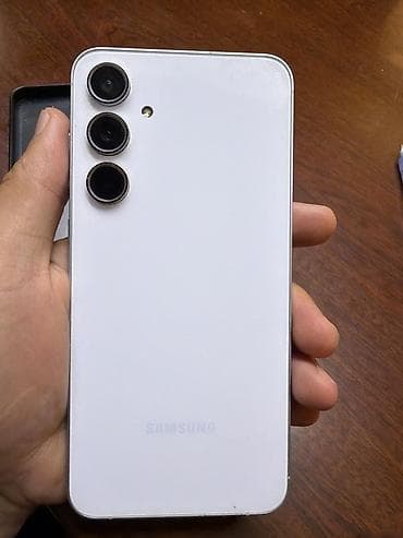 Samsung Galaxy A55 5G, Колдонулган, 256 ГБ, түсү - Ак lalafo.kg да Samsung Galaxy A55 5G, Колдонулган, 256 ГБ, түсү - Ак
