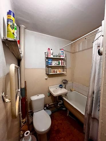3 комнаты, 58 м², 4 мкр 104 серия, 4 этаж, Косметический ремонт — 3