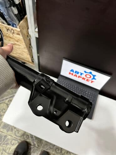 gd: Передний амортизатор Honda 2008 г., Новый — 3