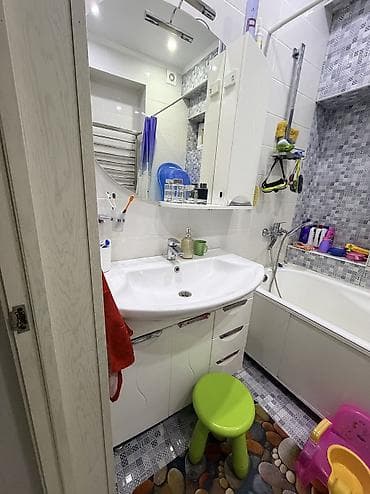 Продаю раковину и тумбу 2 шт lalafo.kg да Продаю раковину и тумбу 2 шт
