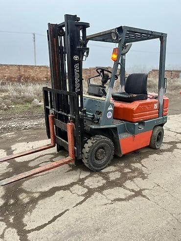 yto traktor: Погрузчик, Toyota, Колесный, Вилочный — 2