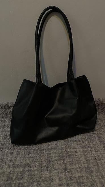 samsung 21s: Сумка-тоут черная, минималистичный дизайн. - Материал: гладкая — 1