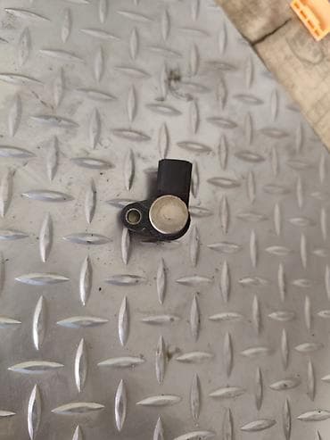 Датчики, сенсоры, предохранители: Датчик положения распредвала мазда премаси — 1