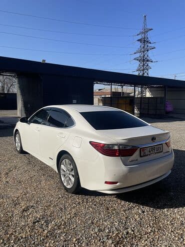 купить тойоту альфард в рассрочку в бишкеке: Lexus ES: 2015 г., 2.5 л, Автомат, Гибрид, Седан — 3