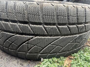 Продаю пару зимней резины 215/45/17 протектор хороший