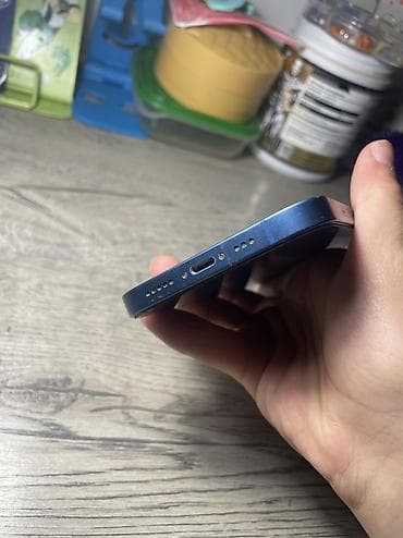 10 iphone: IPhone 13, Новый, 128 ГБ, Синий, Чехол, 80 % — 5