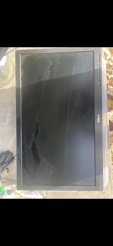 Фото и видеокамеры: Комплект оборудования для видеонаблюдения Состав по фото: - Несколько — 2