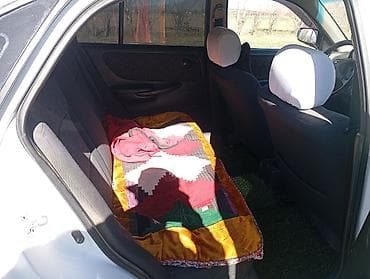 б ют: Mazda 626: 1998 г., Лифтбек — 5