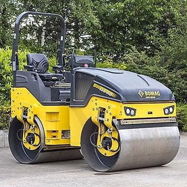 auto kg: Каток трамбовка виброкаток АРЕНДА услуги аренда BOMAG BW 138 AD-5 — 1