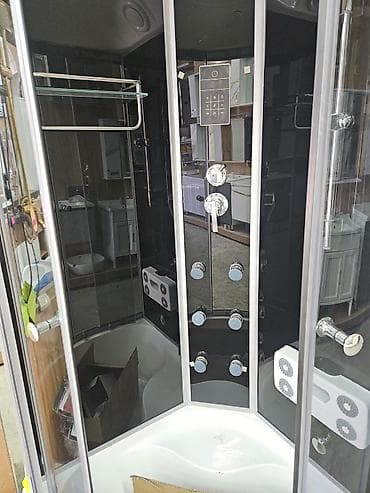 Сантехника: Душевая кабина Полукруглая, Покрытие: Тонированное — 2