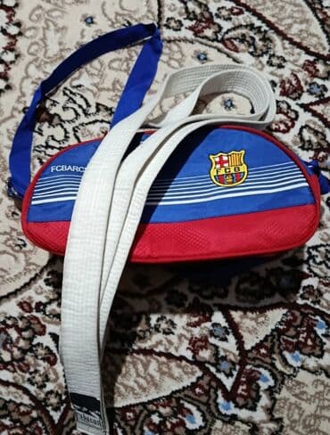 брендовая куртка: Спортивная сумка, Унисекс — 1