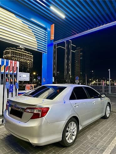 Toyota Camry: 2012 г., 2.5 л, Вариатор, Гибрид, Седан — 3