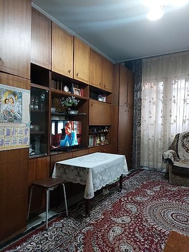 фучика 9: 1 комната, 35 м², 105 серия, 2 этаж — 4