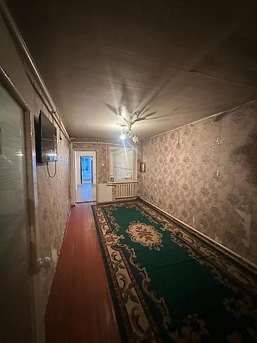срочно сатам акча керек: 3 комнаты, 50 м² — 4