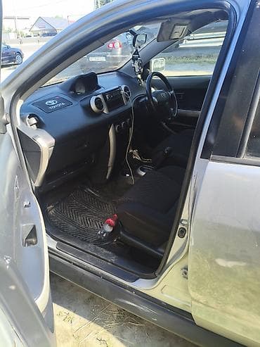 project gr: Toyota Ist: 2003 г., 1.5 л, Автомат, Бензин, Хэтчбэк — 6