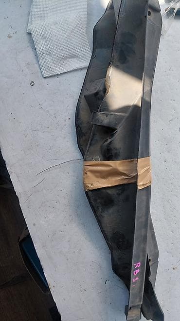 Накладка крыла Переднее левое Honda, 2004 г., Б/у, Оригинал at lalafo.kg Накладка крыла Переднее левое Honda, 2004 г., Б/у, Оригинал
