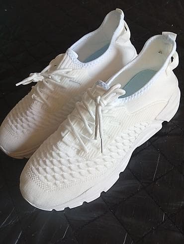 nike react: Продам новые кроссовки Китай текстильный сетчатый верх, массивная — 1