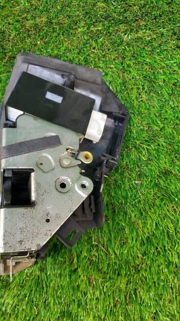 e39: Моторчик Замок двери задней левой L Номер производителя — 7