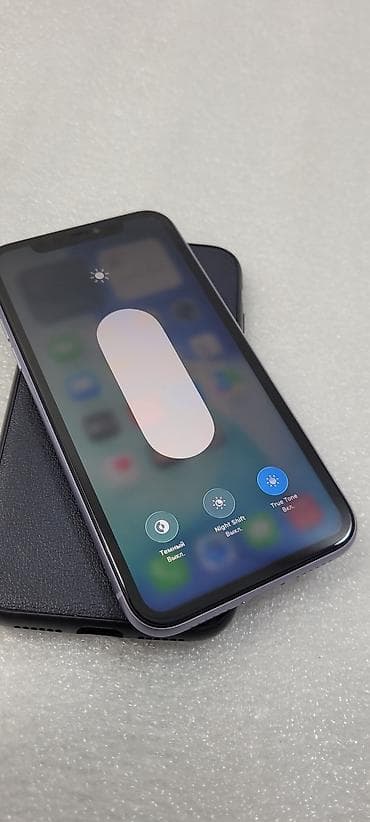 one plus 7: IPhone 11, Б/у, 64 ГБ, Голубой, Чехол, 90 % — 5