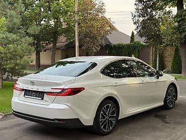 продам кару: Toyota Camry: 2024 г., 2.5 л, Гибрид, Седан — 5