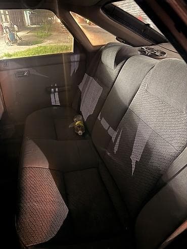 митсубиси кондиционер: Mazda 626: 1990 г., 2 л, Ручные, Бензин, Седан — 7