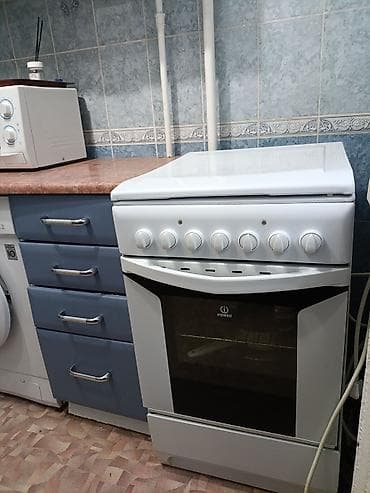 2 bedroom: Сдаю 2 х комнатную квартиру в 6 микрорайоне104 серия,3 этаж,с — 4