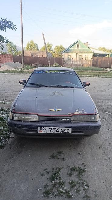 кызыл октябрь: Mazda 626: 1990 г., Кол менен иштөөчү, Седан — 5