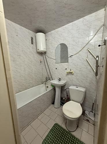 продаю квартиру 9микрайоне: 1 комната, 32 м², 104 серия, 1 этаж, Косметический ремонт — 3