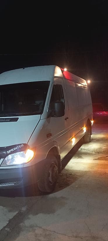 фредлайнер тягач: Легкий грузовик, Mercedes-Benz, Стандарт, 3 т, Б/у — 3