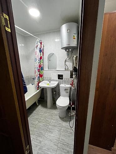 квартира 4 микрайон: 1 комната, 32 м², 104 серия, 4 этаж, Евроремонт — 4