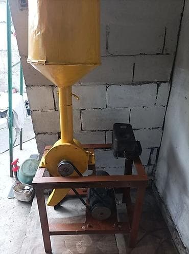 Дробилка для зерна 
Трёх фазная,в хорошем состоянии,работает отлично!