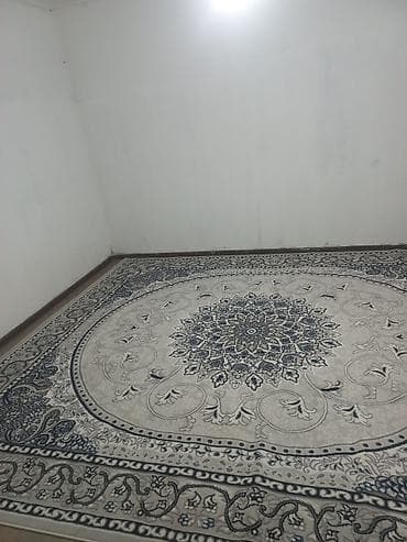 Посуточная аренда комнат: Сдаётся комната с отдельным санузлом и душем. - Просторная комната с — 1