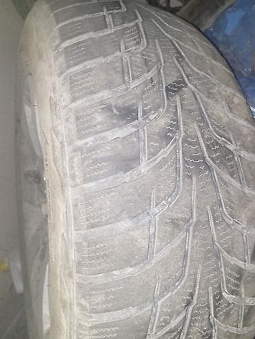 Дөңгөлөктөр монтажда 235 / 65 / R 17, Кыш, Колдонулган, Комплект, Жол тандабастар (АТ/МТ), Куйма, тешиктери - 5 — 5