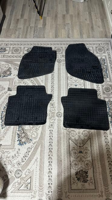 Родные Резиновые Полики Для салона Honda, цвет - Черный, Б/у, Самовывоз