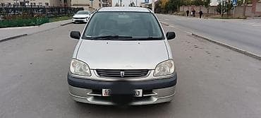 кузов таза: Toyota Raum: 2000 г., 1.5 л, Автомат, Бензин, Хэтчбэк — 1