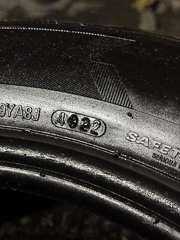 Шины 215 / 55 / R 17, Лето, Б/у, Комплект, Легковые, Kumho — 2